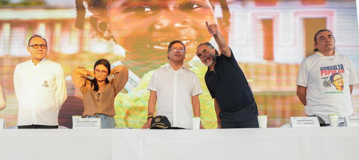 Petro insultó a Efraín Cepeda: “¡Mucho HP!”