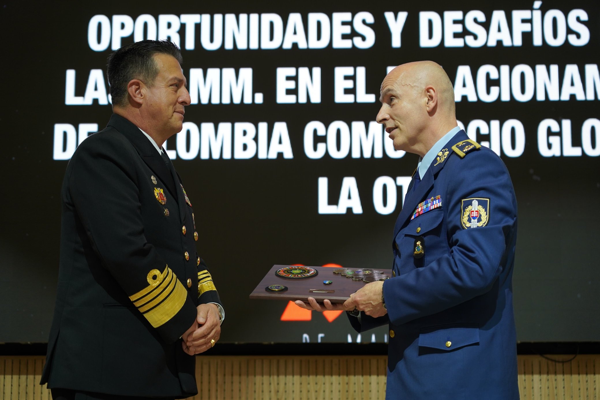Fuerzas Militares de Colombia refuerzan alianza con la OTAN para enfrentar amenazas globales