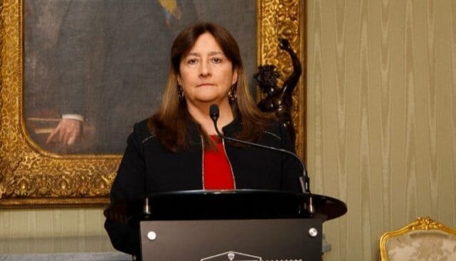 Denuncias cruzadas entre altos funcionarios del gobierno tras salida de la ministra de Justicia