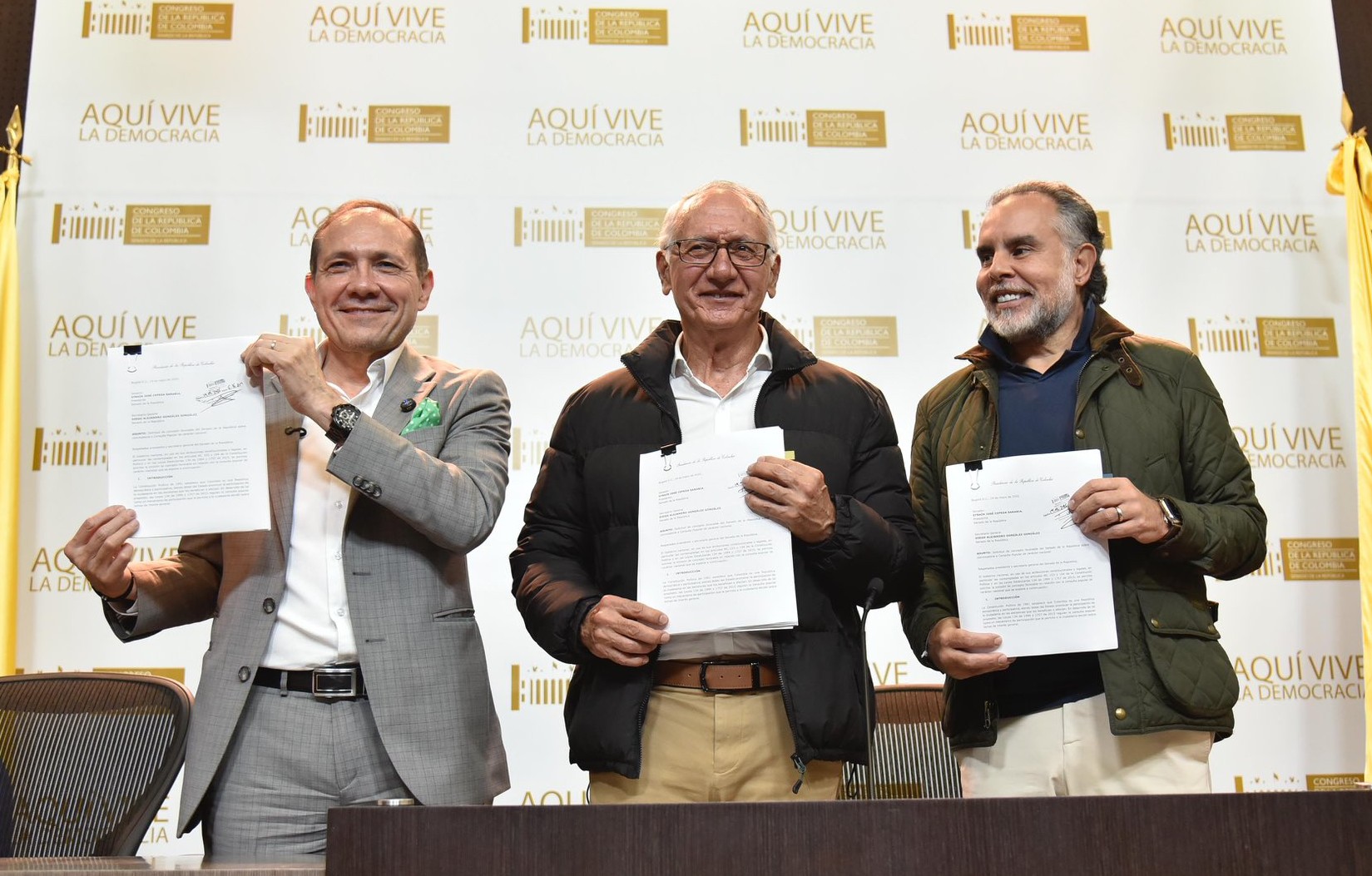 Gobierno radica nueva consulta popular sobre salud y trabajo