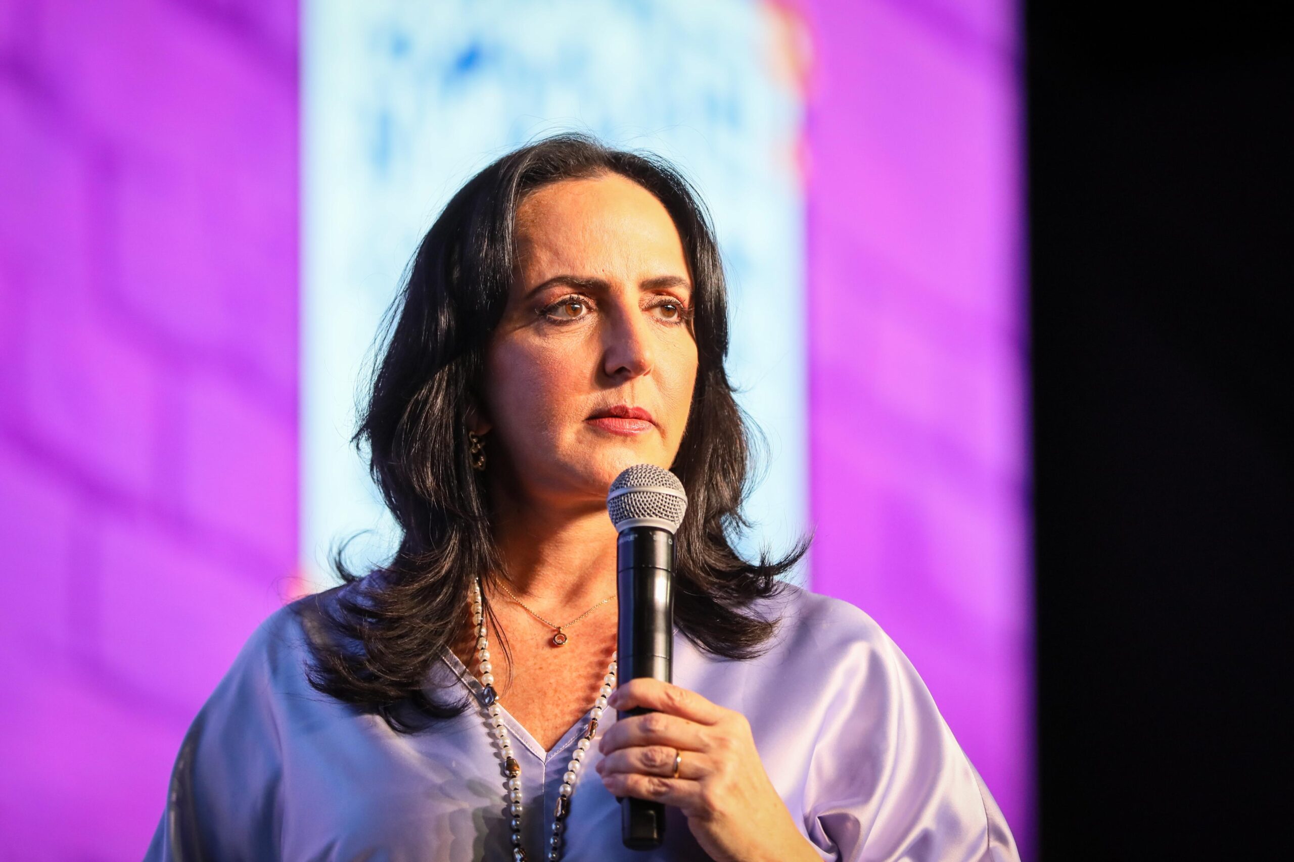 En su más reciente columna publicada en la Revista Semana, la senadora María Fernanda Cabal Molina vaticinó el triunfo en las urnas del abogado Abelardo De La Espriella.